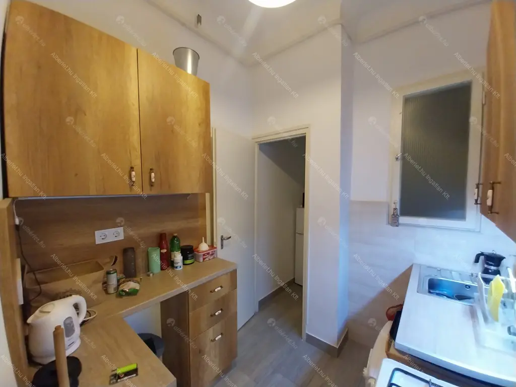 Kiadó albérlet 230000 Ft/hó áron: Budapest, V. kerület  Veres Pálné utca. Mérete: 50 nm, 2 szobás | Alberlet.hu - 6669943