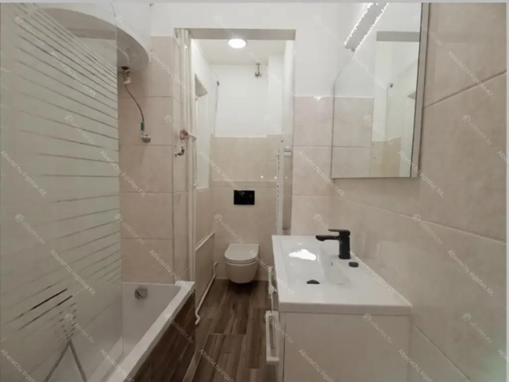 Kiadó albérlet 230000 Ft/hó áron: Budapest, V. kerület  Veres Pálné utca. Mérete: 50 nm, 2 szobás | Alberlet.hu - 6669944