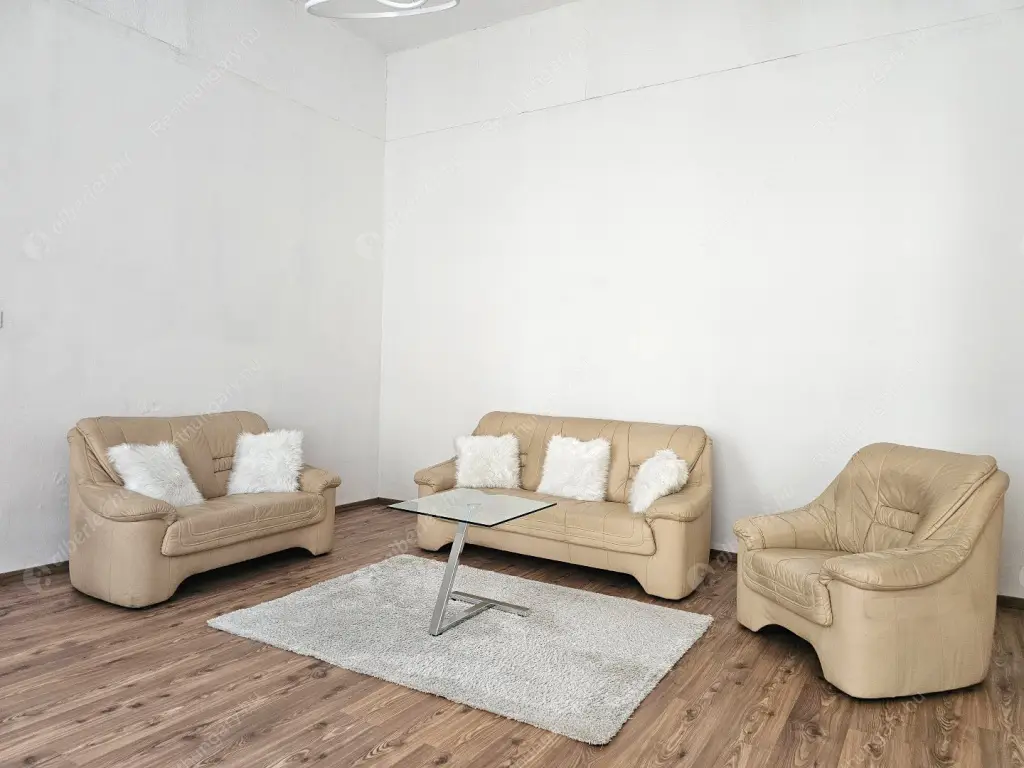 Kiadó albérlet 499000 Ft/hó áron: Budapest, V. kerület  Veres Pálné utca. Mérete: 97 nm, 4 szobás | Alberlet.hu - 6567295