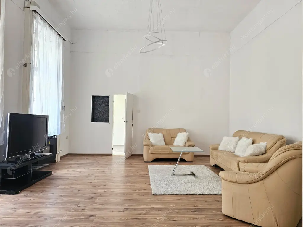 Kiadó albérlet 499000 Ft/hó áron: Budapest, V. kerület  Veres Pálné utca. Mérete: 97 nm, 4 szobás | Alberlet.hu - 6567297