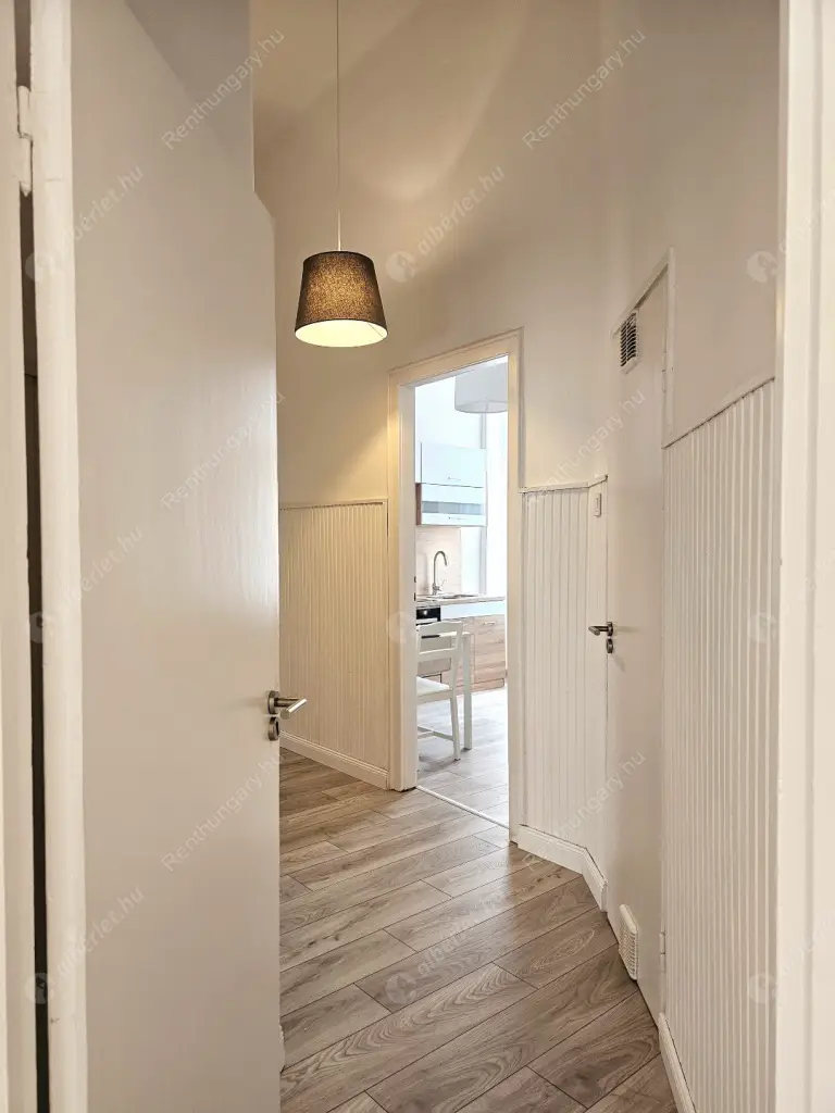 Kiadó albérlet 499000 Ft/hó áron: Budapest, V. kerület  Veres Pálné utca. Mérete: 97 nm, 4 szobás | Alberlet.hu - 6610983