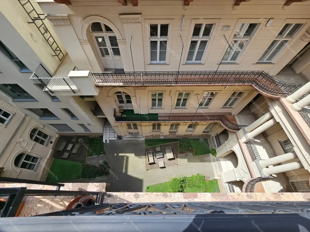 Kiadó albérlet 499000 Ft/hó áron: Budapest, V. kerület  Veres Pálné utca. Mérete: 97 nm, 4 szobás | Alberlet.hu - 6652315