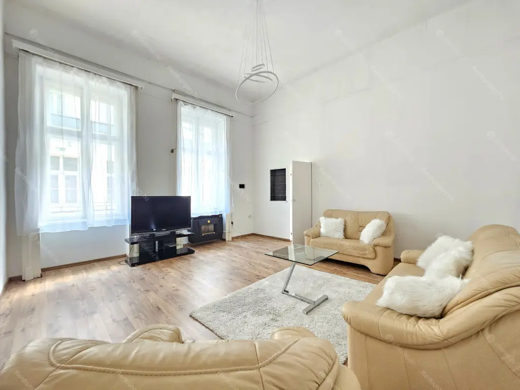 Kiadó albérlet 499000 Ft/hó áron: Budapest, V. kerület  Veres Pálné utca. Mérete: 97 nm, 4 szobás | Alberlet.hu - 6652331