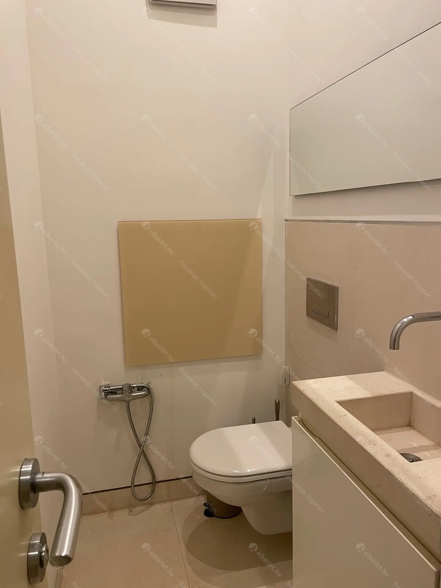 Kiadó albérlet 799000 Ft/hó áron: Budapest, V. kerület  Vigyázó Ferenc utca. Mérete: 75 nm, 2 szobás | Alberlet.hu - 6397348