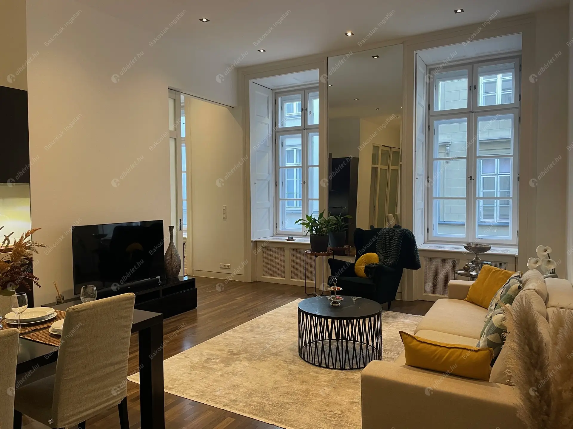 Kiadó albérlet 799000 Ft/hó áron: Budapest, V. kerület  Vigyázó Ferenc utca. Mérete: 75 nm, 2 szobás | Alberlet.hu - 6397354