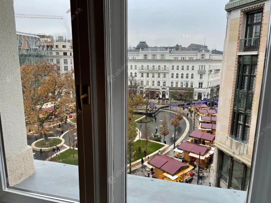 Kiadó albérlet 800000 Ft/hó áron: Budapest, V. kerület  Vörösmarty tér. Mérete: 69 nm, 2 szobás | Alberlet.hu - 6573604