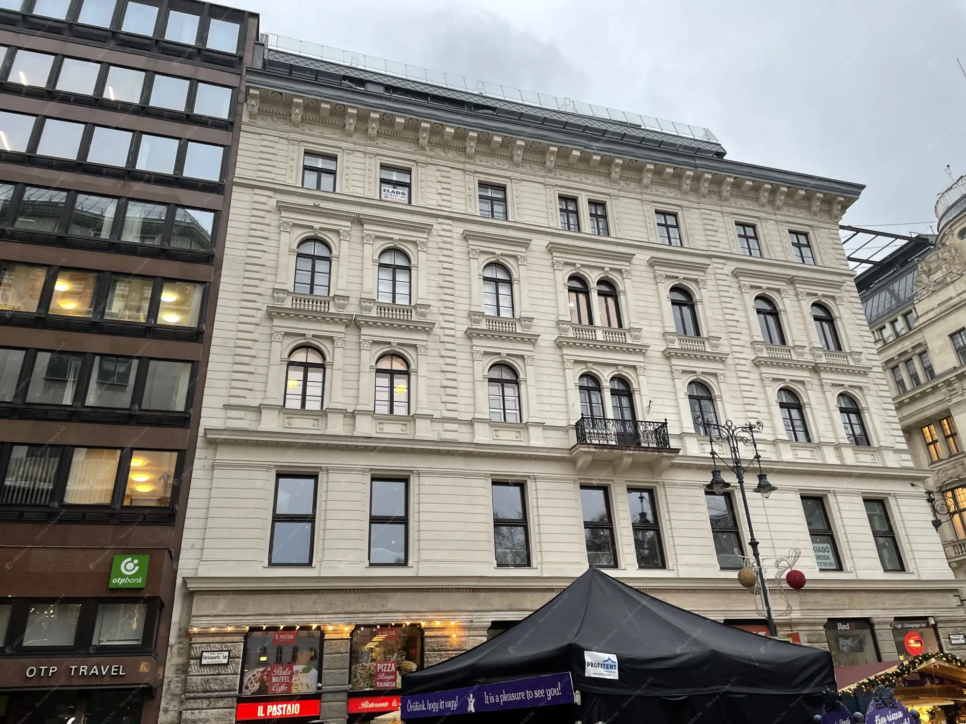 Kiadó albérlet 800000 Ft/hó áron: Budapest, V. kerület  Vörösmarty tér. Mérete: 70 nm, 2 szobás | Alberlet.hu - 6570156