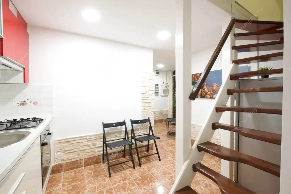 Kiadó albérlet 280000 Ft/hó áron: Budapest, V. kerület  Zoltán utca. Mérete: 65 nm, 3 szobás | Alberlet.hu - 6582725