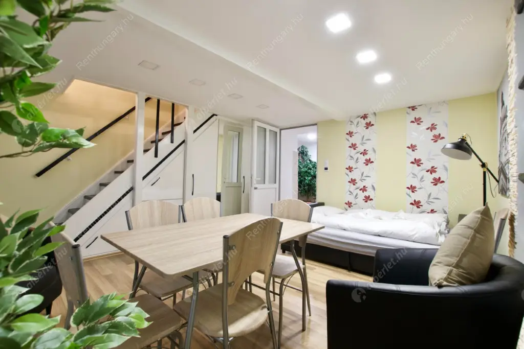 Kiadó albérlet 280000 Ft/hó áron: Budapest, V. kerület  Zoltán utca. Mérete: 65 nm, 3 szobás | Alberlet.hu - 6582727