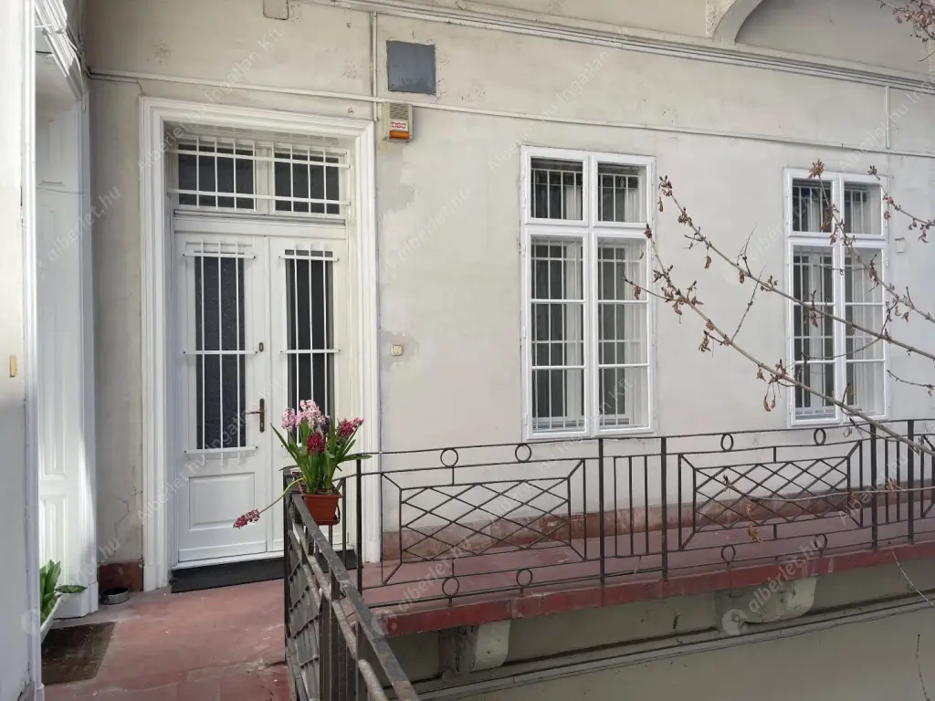 Kiadó albérlet 300000 Ft/hó áron: Budapest, V. kerület  Zrínyi utca. Mérete: 68 nm, 2 szobás | Alberlet.hu - 6624310