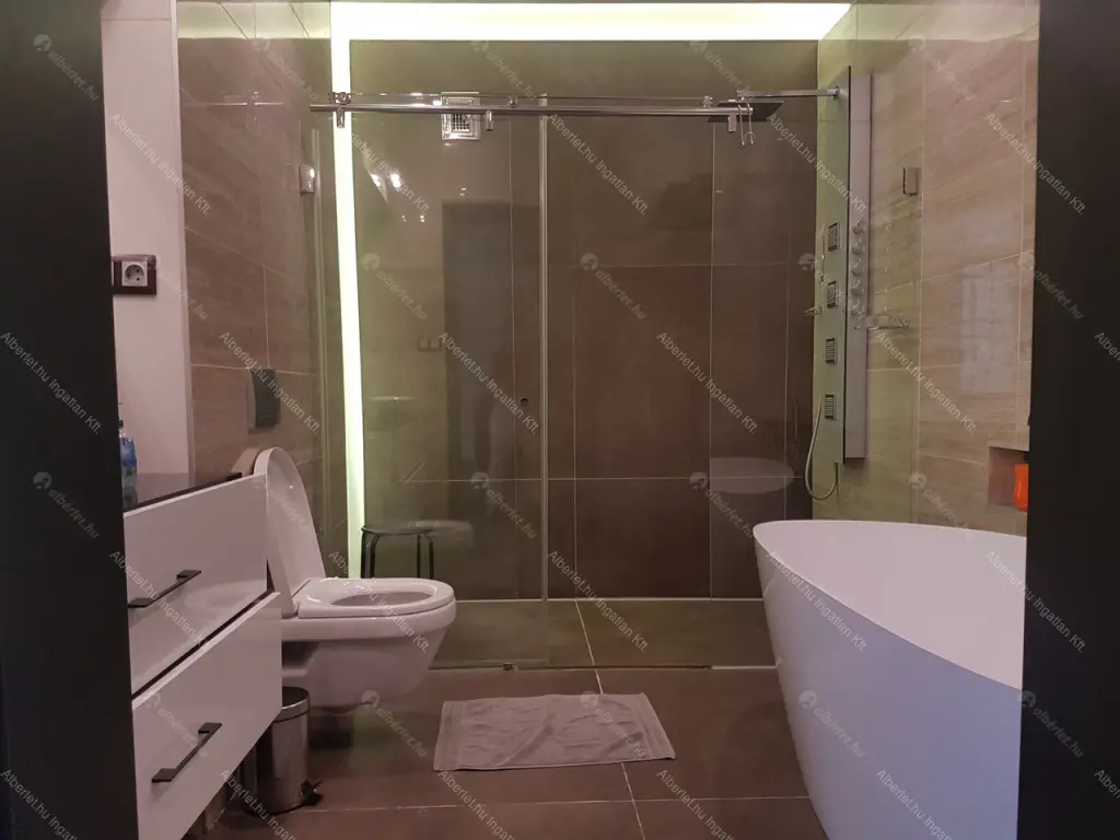 Kiadó albérlet 1047000 Ft/hó áron: Budapest, VI. kerület  Andrássy út. Mérete: 100 nm, 3 szobás | Alberlet.hu - 6687379