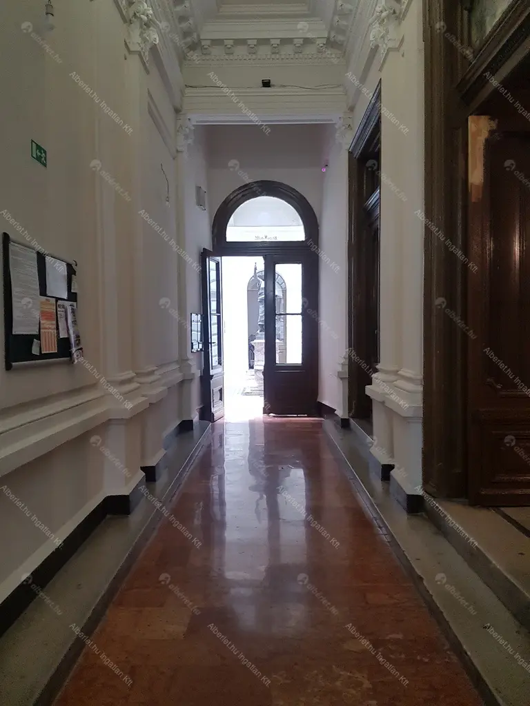 Kiadó albérlet 1047000 Ft/hó áron: Budapest, VI. kerület  Andrássy út. Mérete: 100 nm, 3 szobás | Alberlet.hu - 6687392