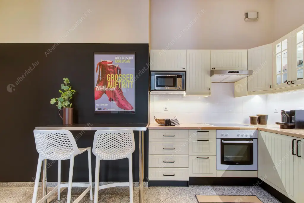 Kiadó albérlet 480000 Ft/hó áron: Budapest, VI. kerület  Andrássy út. Mérete: 108 nm, 3 szobás | Alberlet.hu - 6631067