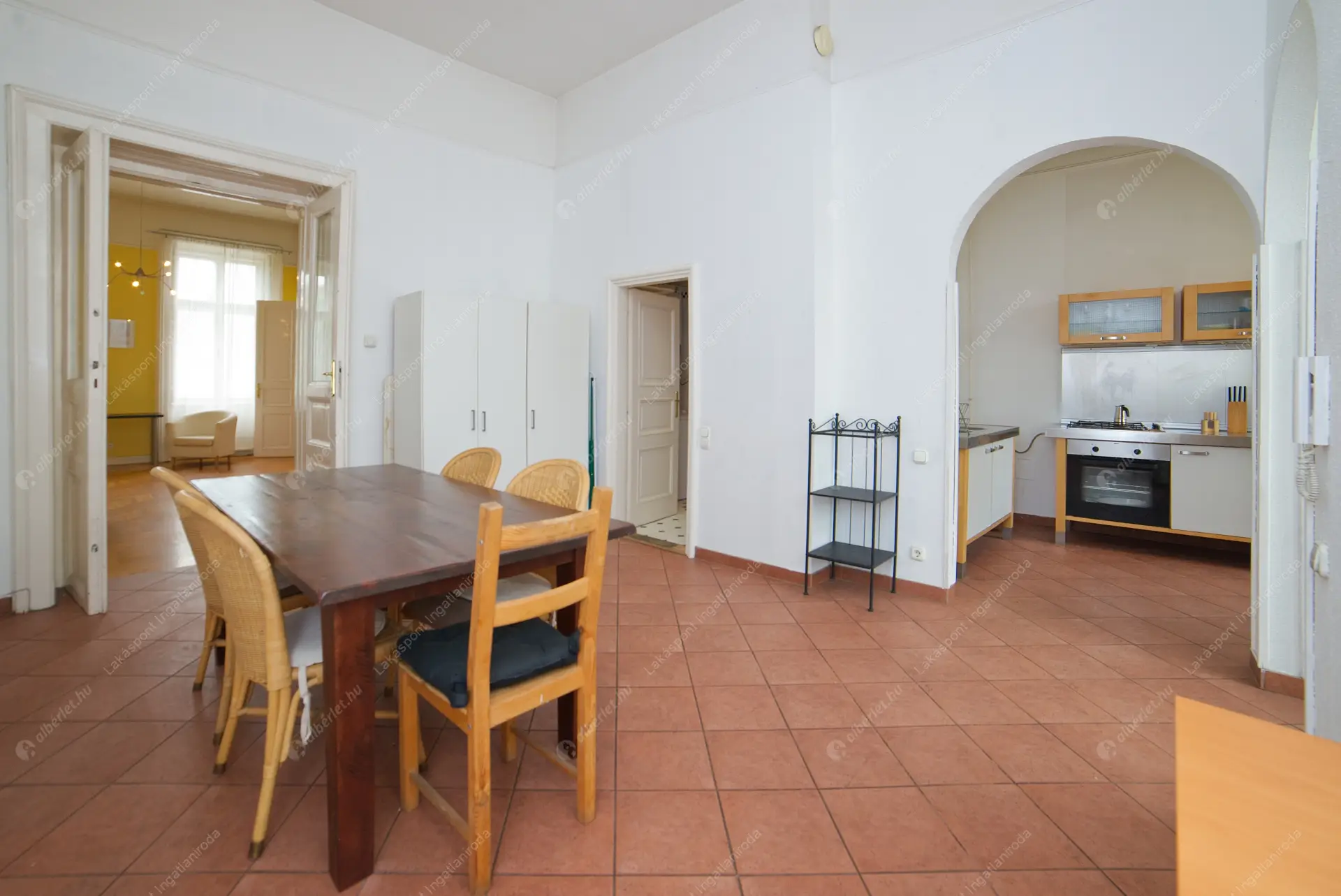 Kiadó albérlet 572000 Ft/hó áron: Budapest, VI. kerület  Andrássy út. Mérete: 108 nm, 4 szobás | Alberlet.hu - 6592014