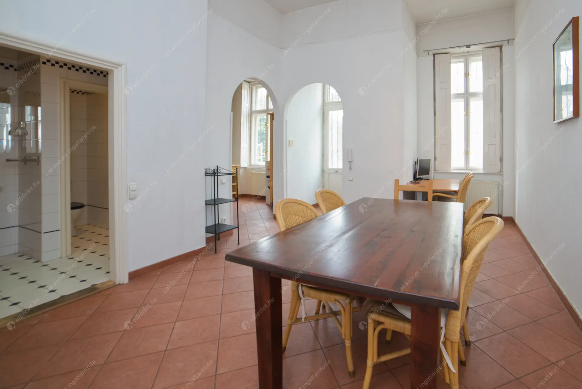 Kiadó albérlet 572000 Ft/hó áron: Budapest, VI. kerület  Andrássy út. Mérete: 108 nm, 4 szobás | Alberlet.hu - 6592016