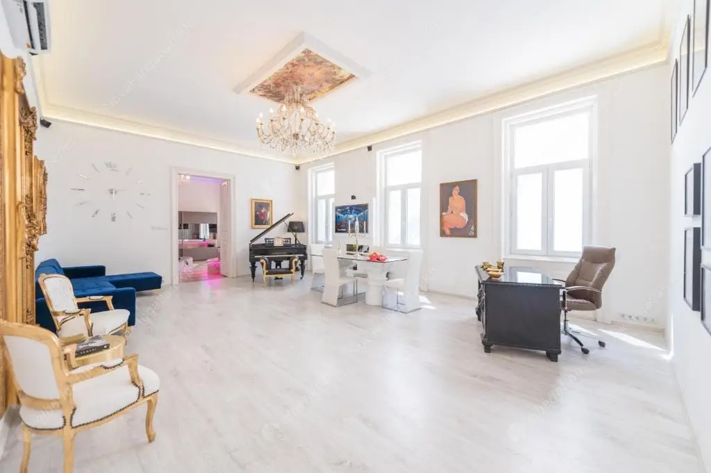 Kiadó albérlet 772000 Ft/hó áron: Budapest, VI. kerület  Andrássy út. Mérete: 110 nm, 2 szobás | Alberlet.hu - 6545757