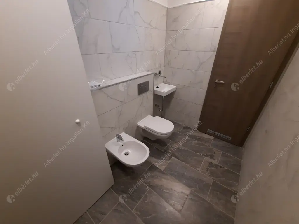 Kiadó albérlet 1104000 Ft/hó áron: Budapest, VI. kerület  Andrássy út. Mérete: 145 nm, 3 szobás | Alberlet.hu - 5862448