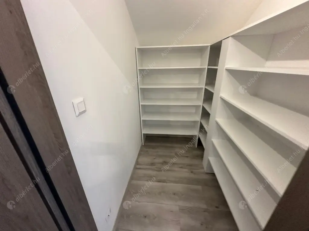 Kiadó albérlet 1119000 Ft/hó áron: Budapest, VI. kerület  Andrássy út. Mérete: 145 nm, 3 szobás | Alberlet.hu - 6615246