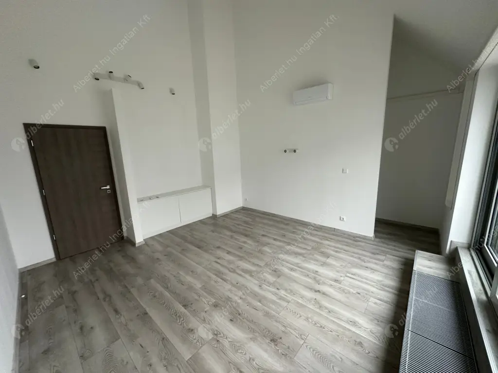 Kiadó albérlet 1119000 Ft/hó áron: Budapest, VI. kerület  Andrássy út. Mérete: 145 nm, 3 szobás | Alberlet.hu - 6615249