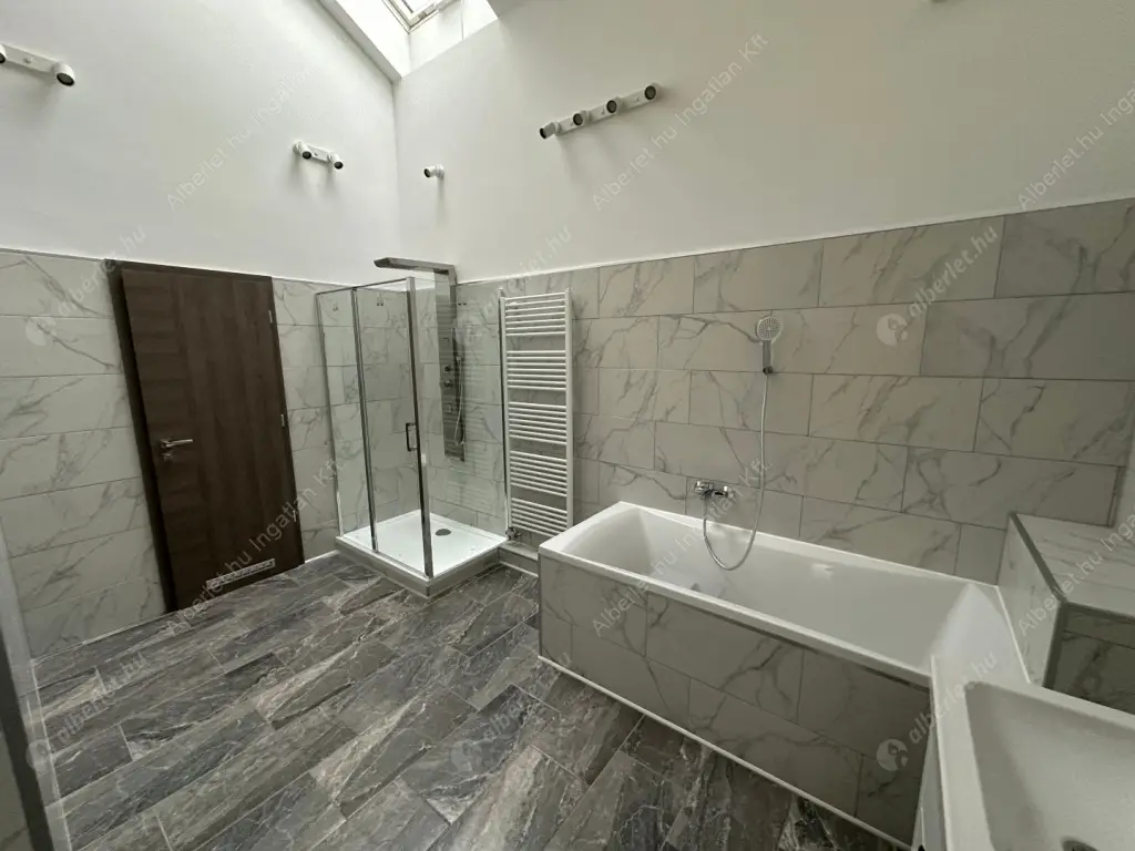 Kiadó albérlet 1119000 Ft/hó áron: Budapest, VI. kerület  Andrássy út. Mérete: 145 nm, 3 szobás | Alberlet.hu - 6615254