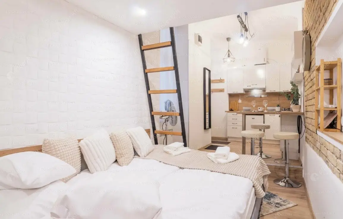 Kiadó albérlet 235000 Ft/hó áron: Budapest, VI. kerület  Andrássy út. Mérete: 20 nm, 1 szobás | Alberlet.hu - 6576100