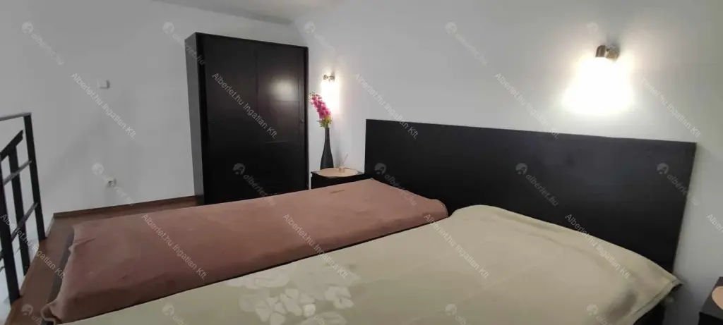 Kiadó albérlet 220000 Ft/hó áron: Budapest, VI. kerület  Andrássy út. Mérete: 26 nm, 1 szobás | Alberlet.hu - 6699836