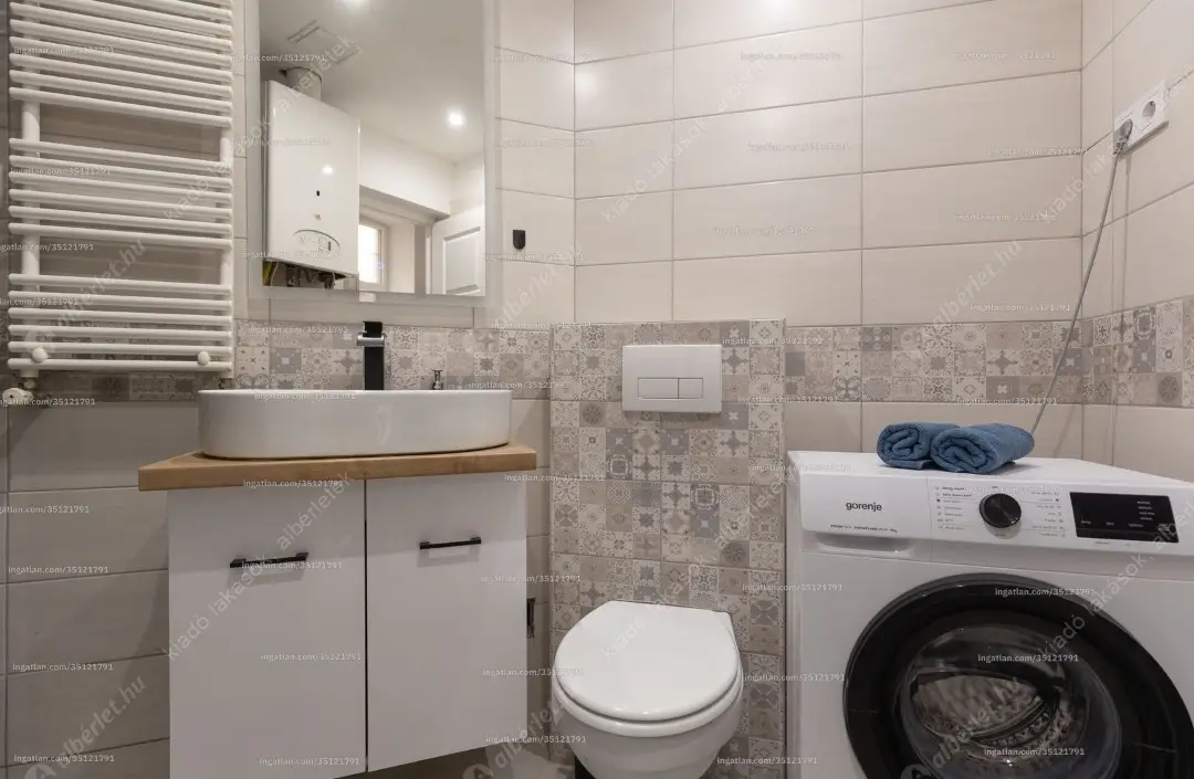 Kiadó albérlet 250000 Ft/hó áron: Budapest, VI. kerület  Andrássy út. Mérete: 32 nm, 1 szobás | Alberlet.hu - 6621320