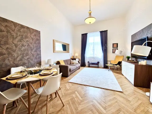 Kiadó albérlet 279000 Ft/hó áron: Budapest, VI. kerület  Andrássy út. Mérete: 40 nm, 1 szobás | Alberlet.hu - 6261343