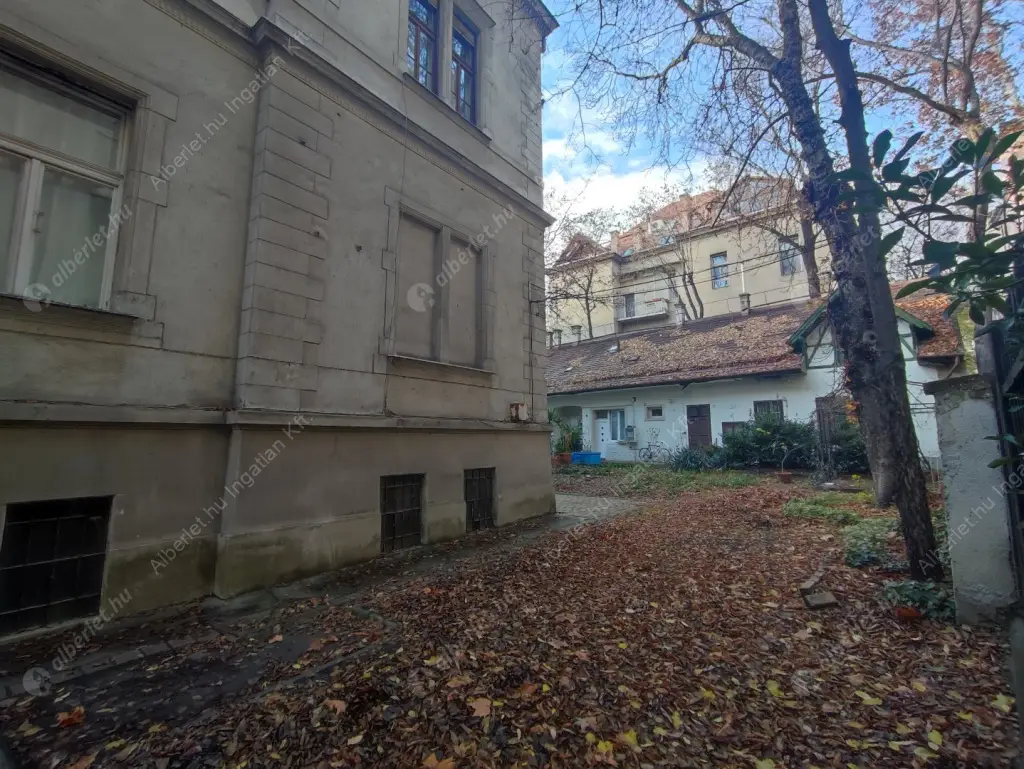 Kiadó albérlet 275000 Ft/hó áron: Budapest, VI. kerület  Andrássy út. Mérete: 40 nm, 1 szobás | Alberlet.hu - 6583022