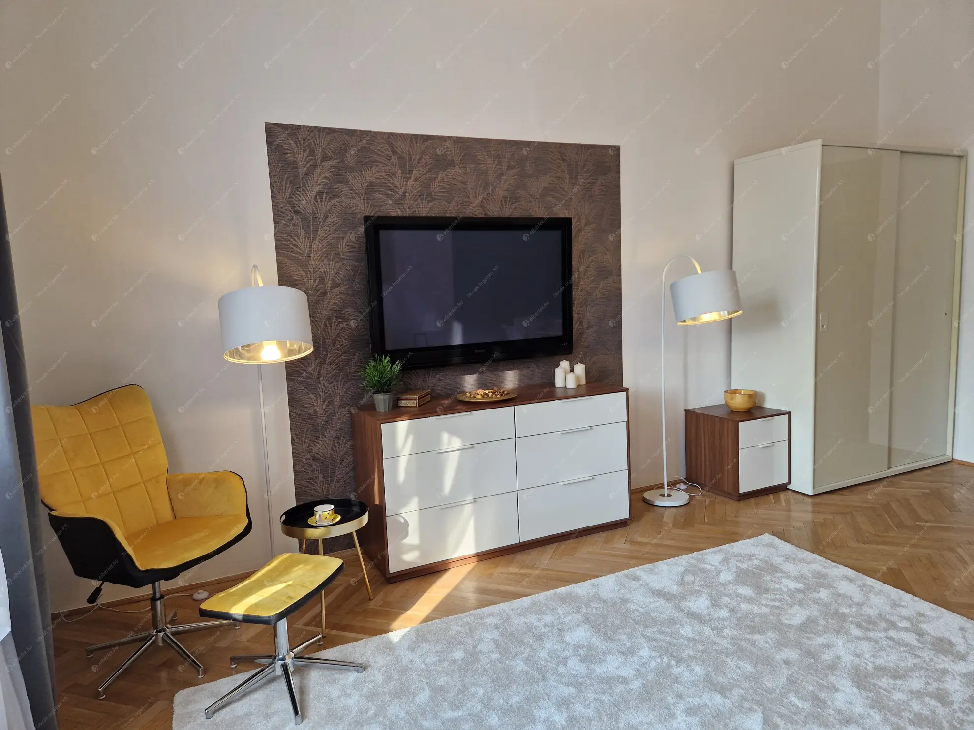 Kiadó albérlet 299000 Ft/hó áron: Budapest, VI. kerület  Andrássy út. Mérete: 40 nm, 1 szobás | Alberlet.hu - 6574193