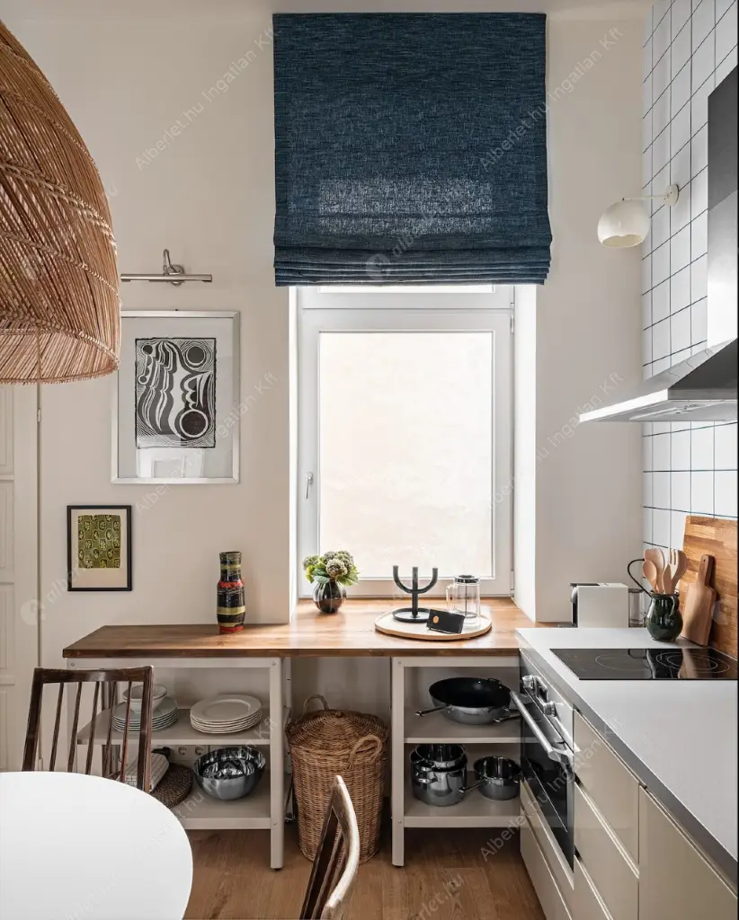 Kiadó albérlet 320000 Ft/hó áron: Budapest, VI. kerület  Andrássy út. Mérete: 41 nm, 1 szobás | Alberlet.hu - 6631101