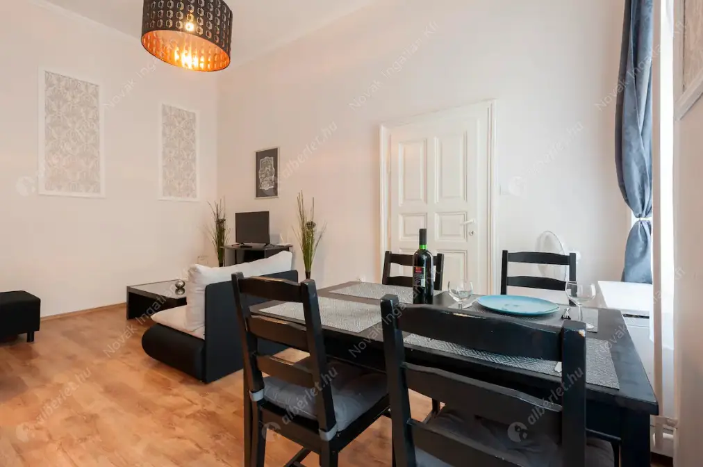 Kiadó albérlet 230000 Ft/hó áron: Budapest, VI. kerület  Andrássy út. Mérete: 42 nm, 1 szobás | Alberlet.hu - 6630596
