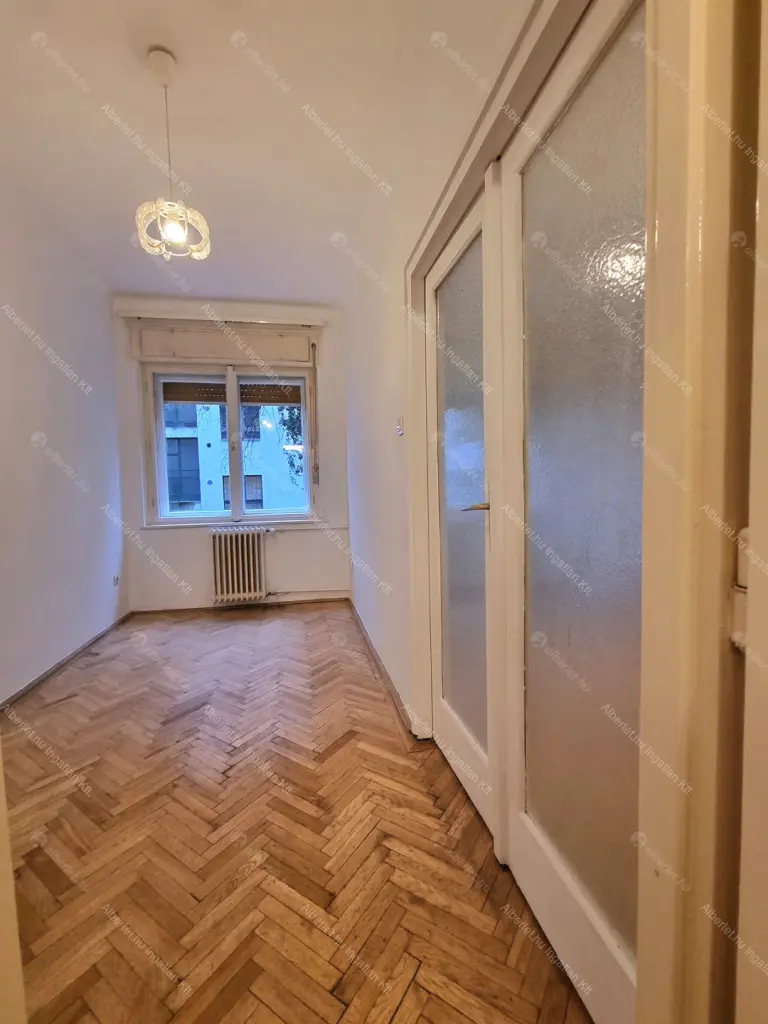 Kiadó albérlet 245000 Ft/hó áron: Budapest, VI. kerület  Andrássy út. Mérete: 45 nm, 2 szobás | Alberlet.hu - 6645323