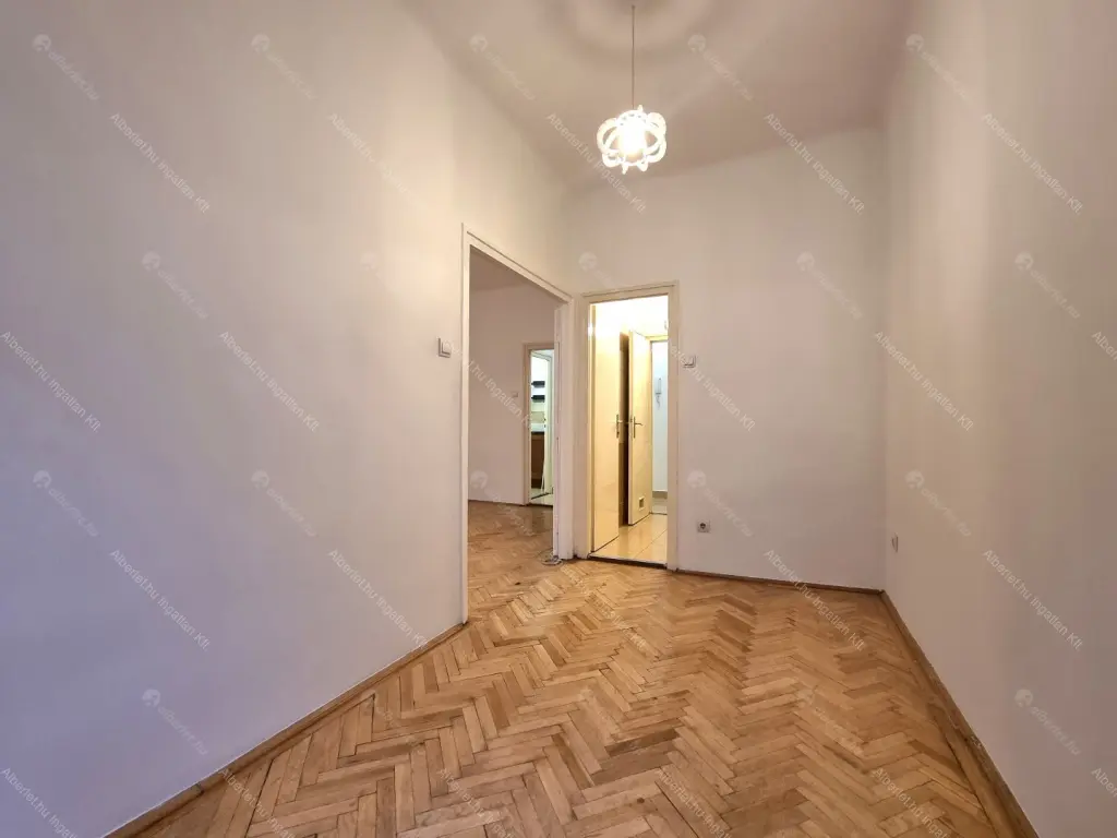 Kiadó albérlet 245000 Ft/hó áron: Budapest, VI. kerület  Andrássy út. Mérete: 45 nm, 2 szobás | Alberlet.hu - 6645330