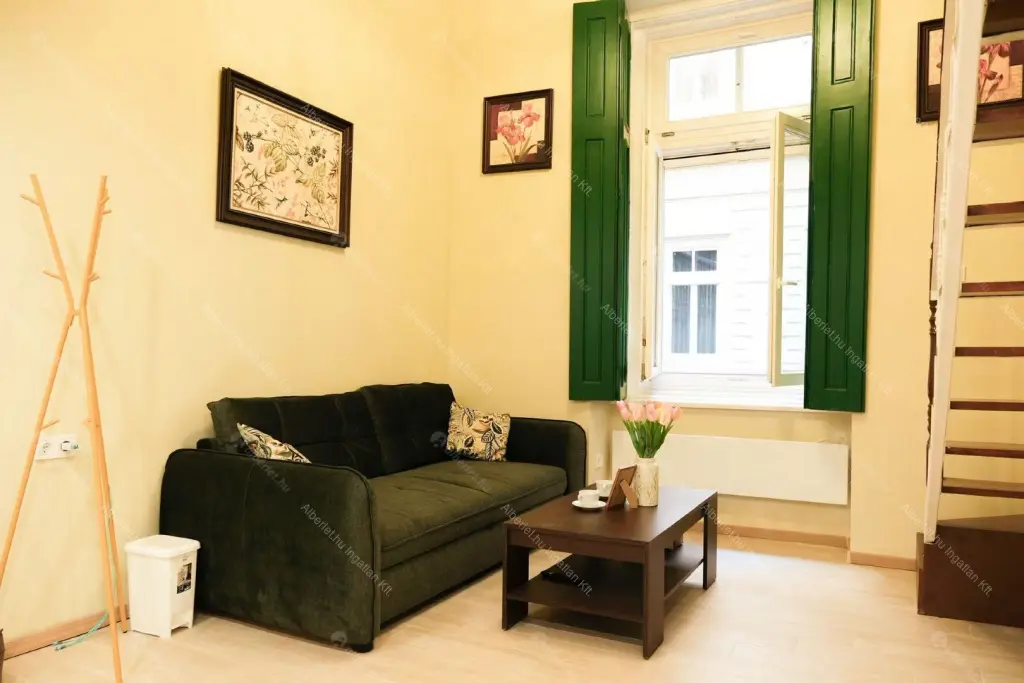 Kiadó albérlet 313000 Ft/hó áron: Budapest, VI. kerület  Andrássy út. Mérete: 49 nm, 1 szobás | Alberlet.hu - 6677631