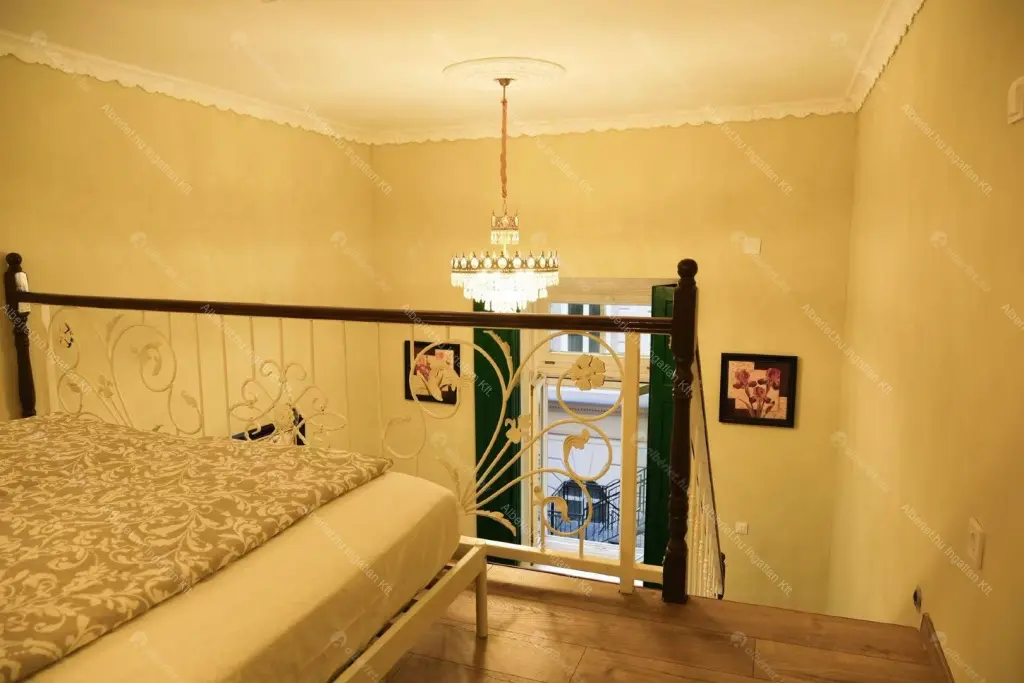 Kiadó albérlet 313000 Ft/hó áron: Budapest, VI. kerület  Andrássy út. Mérete: 49 nm, 1 szobás | Alberlet.hu - 6677633