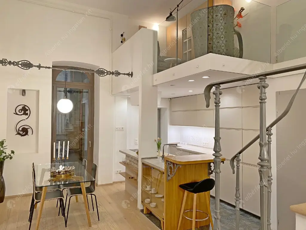 Kiadó albérlet 360000 Ft/hó áron: Budapest, VI. kerület  Andrássy út. Mérete: 51 nm, 1 szobás | Alberlet.hu - 6519429