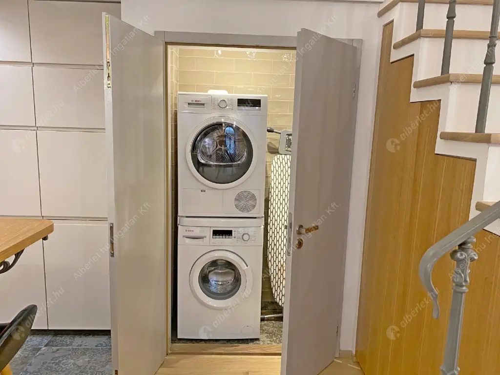 Kiadó albérlet 360000 Ft/hó áron: Budapest, VI. kerület  Andrássy út. Mérete: 51 nm, 1 szobás | Alberlet.hu - 6519443