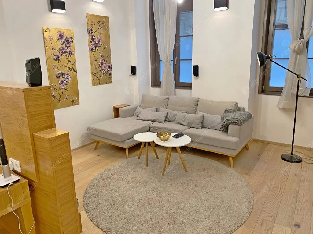 Kiadó albérlet 360000 Ft/hó áron: Budapest, VI. kerület  Andrássy út. Mérete: 51 nm, 1 szobás | Alberlet.hu - 6519447