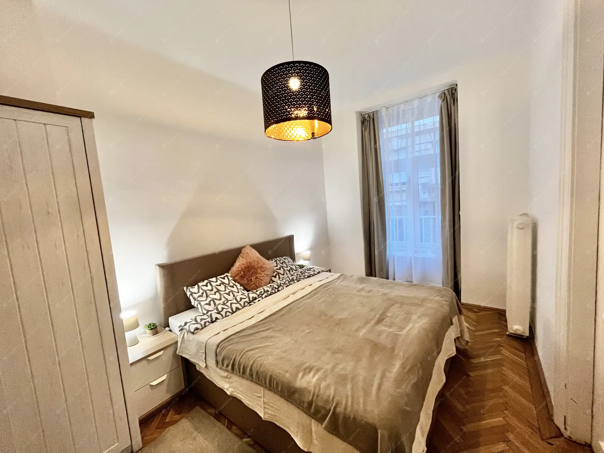 Kiadó albérlet 300000 Ft/hó áron: Budapest, VI. kerület  Andrássy út. Mérete: 64 nm, 2 szobás | Alberlet.hu - 6600259