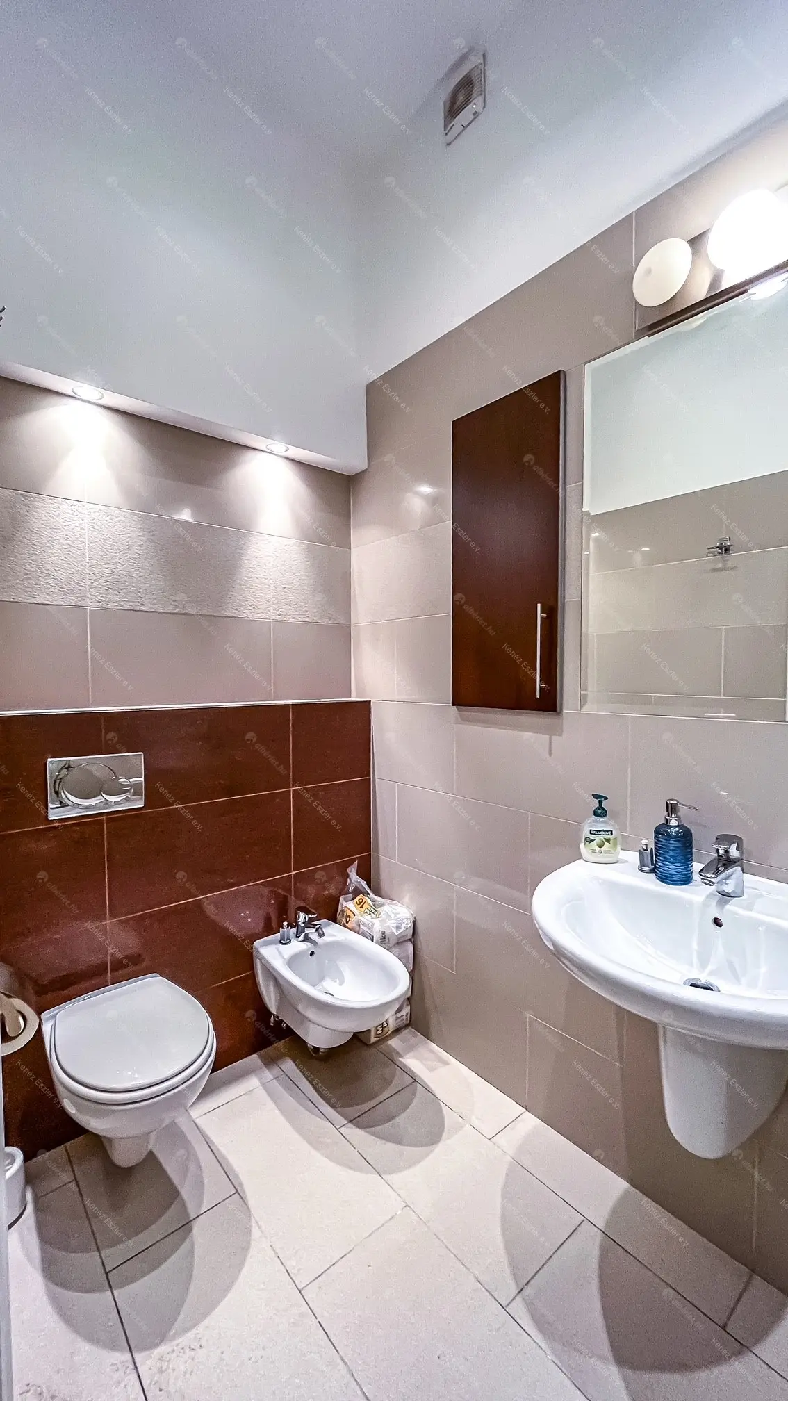 Kiadó albérlet 550000 Ft/hó áron: Budapest, VI. kerület  Andrássy út. Mérete: 65 nm, 2 szobás | Alberlet.hu - 6685972