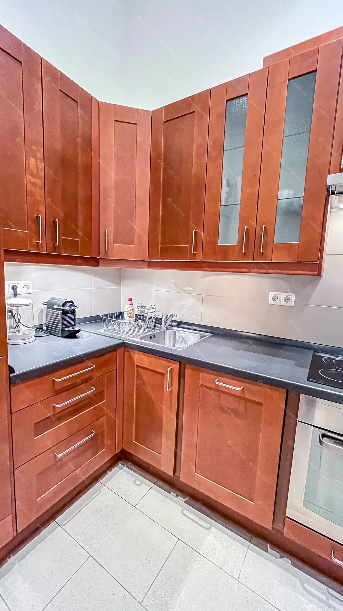 Kiadó albérlet 550000 Ft/hó áron: Budapest, VI. kerület  Andrássy út. Mérete: 65 nm, 2 szobás | Alberlet.hu - 6685976