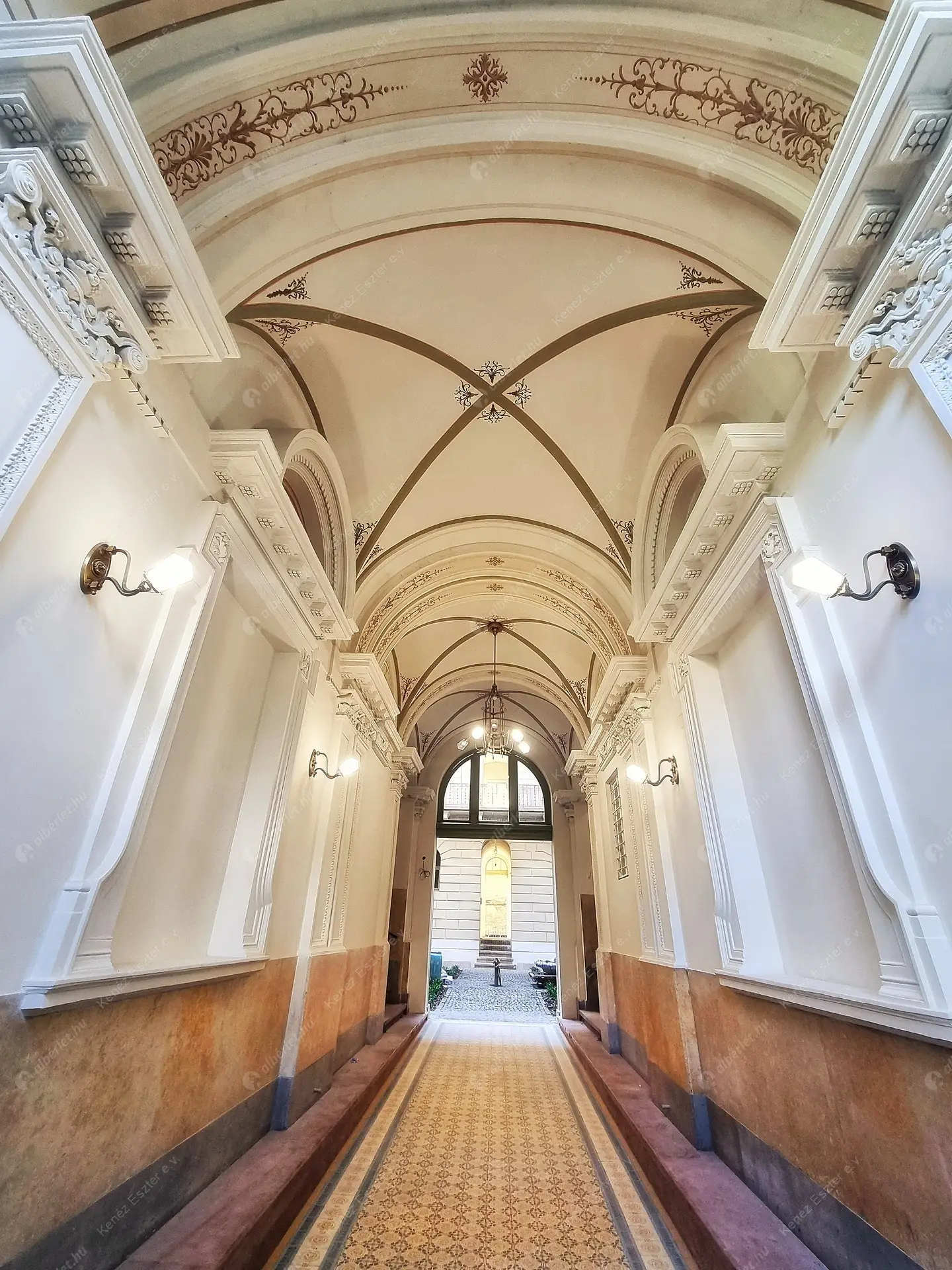 Kiadó albérlet 410000 Ft/hó áron: Budapest, VI. kerület  Andrássy út. Mérete: 70 nm, 2 szobás | Alberlet.hu - 6466415