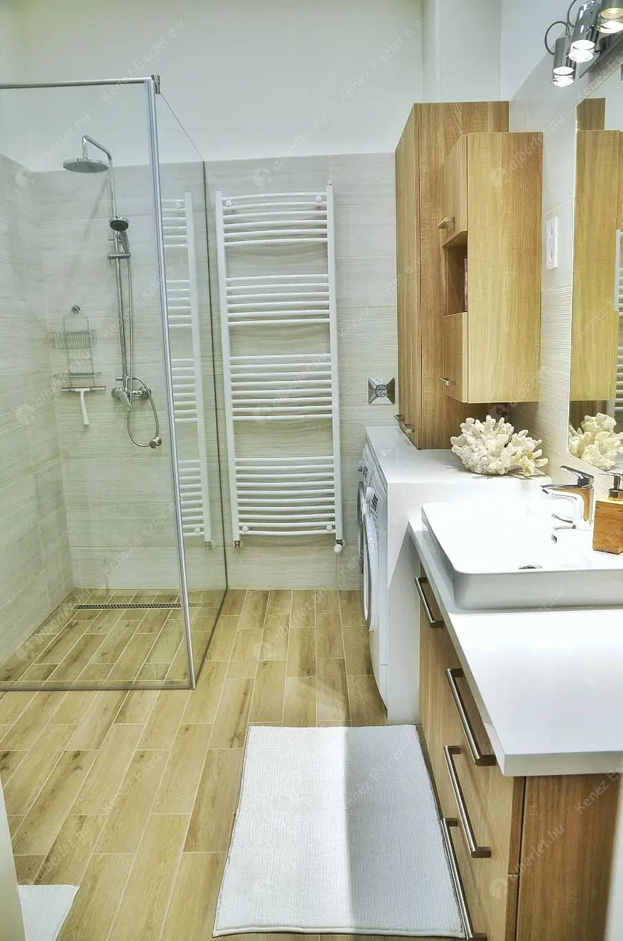 Kiadó albérlet 410000 Ft/hó áron: Budapest, VI. kerület  Andrássy út. Mérete: 70 nm, 2 szobás | Alberlet.hu - 6466423