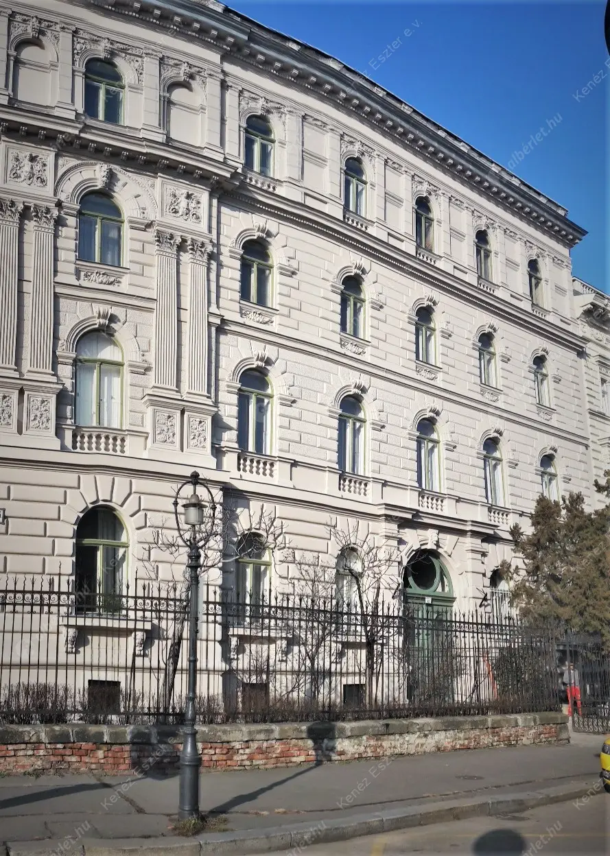 Kiadó albérlet 410000 Ft/hó áron: Budapest, VI. kerület  Andrássy út. Mérete: 70 nm, 2 szobás | Alberlet.hu - 6466424