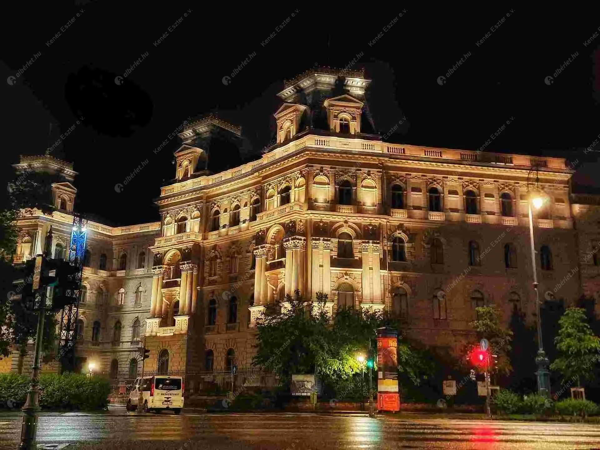 Kiadó albérlet 410000 Ft/hó áron: Budapest, VI. kerület  Andrássy út. Mérete: 70 nm, 2 szobás | Alberlet.hu - 6466425