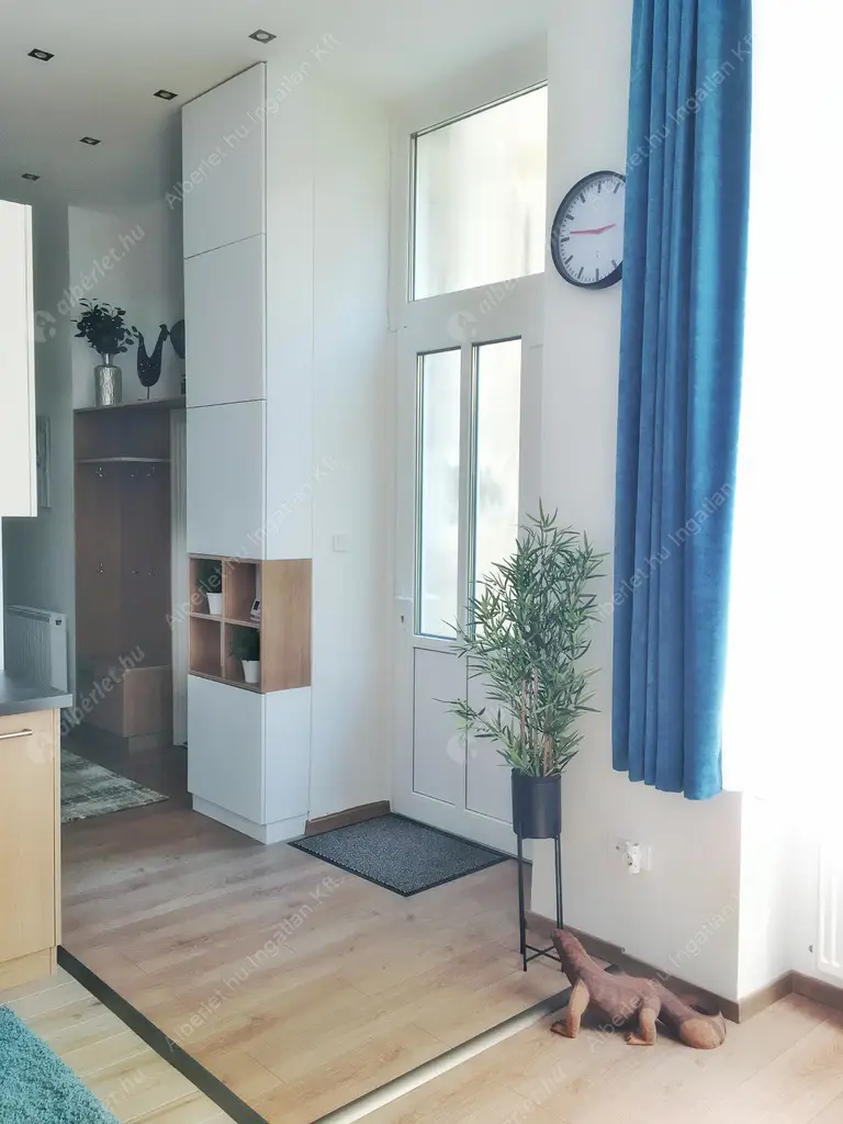 Kiadó albérlet 380000 Ft/hó áron: Budapest, VI. kerület  Andrássy út. Mérete: 70 nm, 2 szobás | Alberlet.hu - 6519766