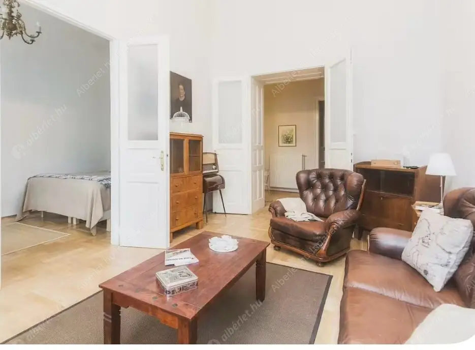 Kiadó albérlet 330000 Ft/hó áron: Budapest, VI. kerület  Andrássy út. Mérete: 75 nm, 2 szobás | Alberlet.hu - 6541013