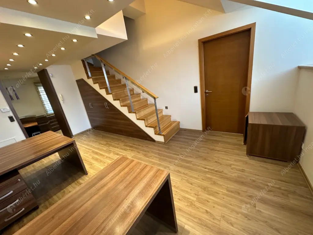 Kiadó albérlet 360000 Ft/hó áron: Budapest, VI. kerület  Andrássy út. Mérete: 75 nm, 3 szobás | Alberlet.hu - 6518594