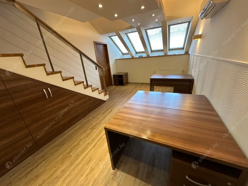 Kiadó albérlet 360000 Ft/hó áron: Budapest, VI. kerület  Andrássy út. Mérete: 75 nm, 3 szobás | Alberlet.hu - 6518595